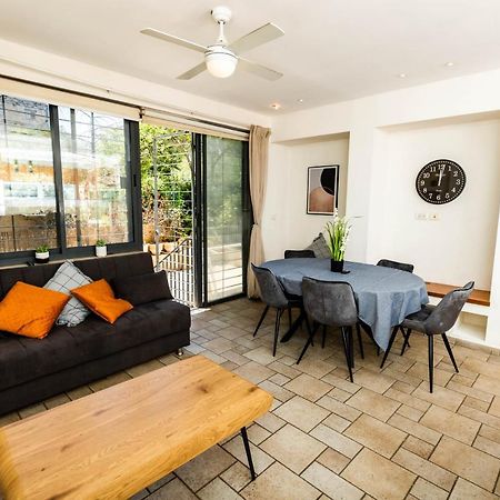 Central On Hapalmach- 3-Bdr Apartment Иерусалим Экстерьер фото