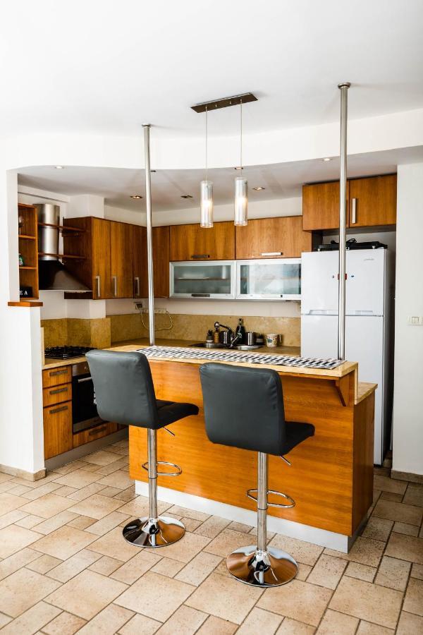 Central On Hapalmach- 3-Bdr Apartment Иерусалим Экстерьер фото