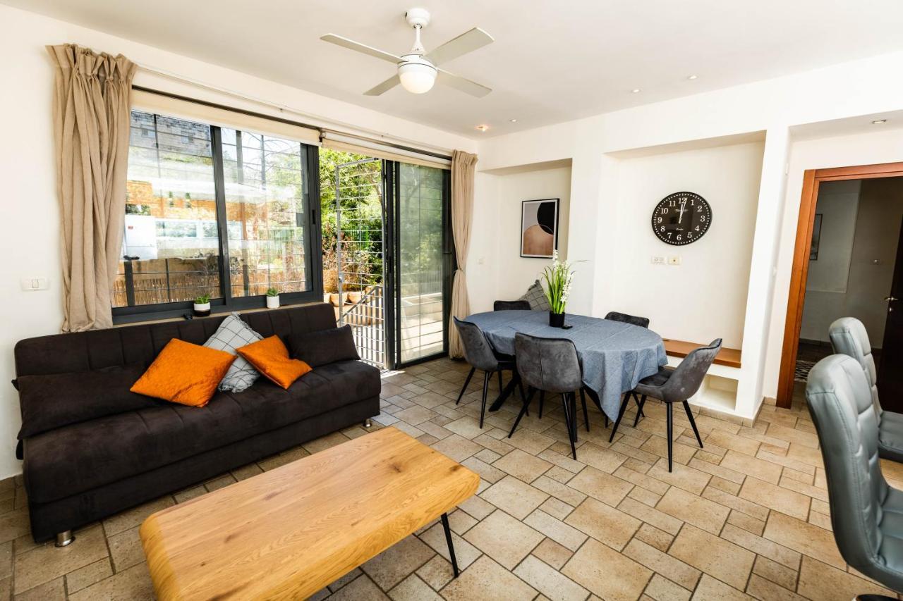 Central On Hapalmach- 3-Bdr Apartment Иерусалим Экстерьер фото