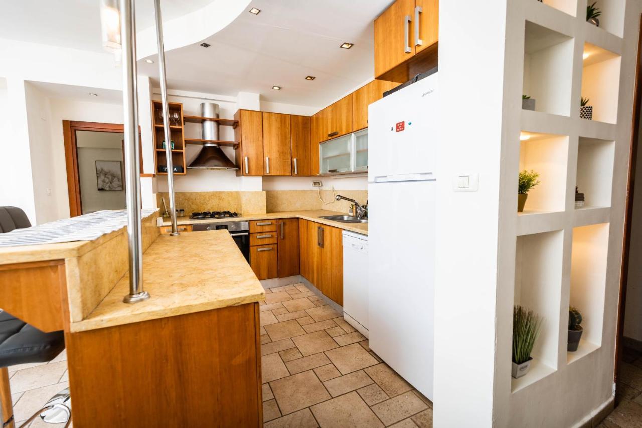 Central On Hapalmach- 3-Bdr Apartment Иерусалим Экстерьер фото